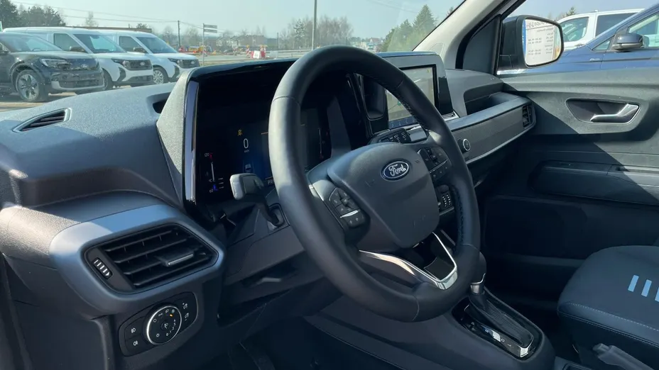 FORD Tourneo Courier Tourneo Courier 1.0 EcoBoost Active aut Nowy