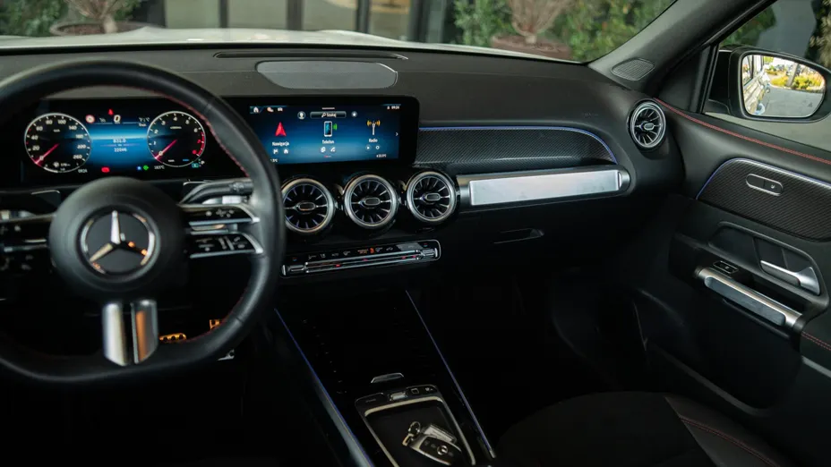 MERCEDES-BENZ GLB GLB 220 mHEV 4-Matic AMG Line 8G-DCT