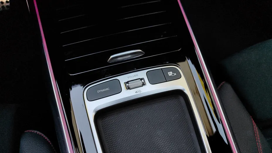 MERCEDES-BENZ B Klasa B 220 4-Matic mHEV AMG Line 8G-DCT