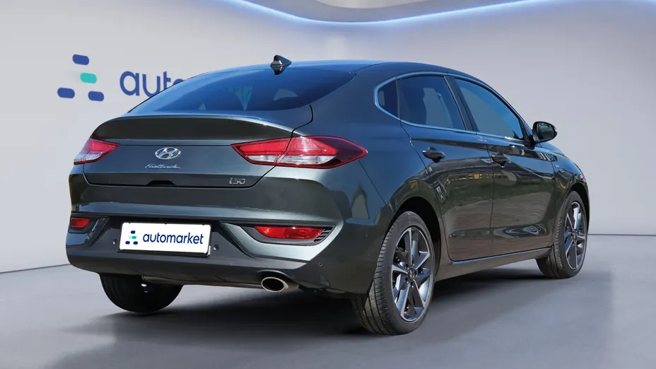 HYUNDAI i30 i30 Fastback 1.5 T-GDI 48V Smart DCT