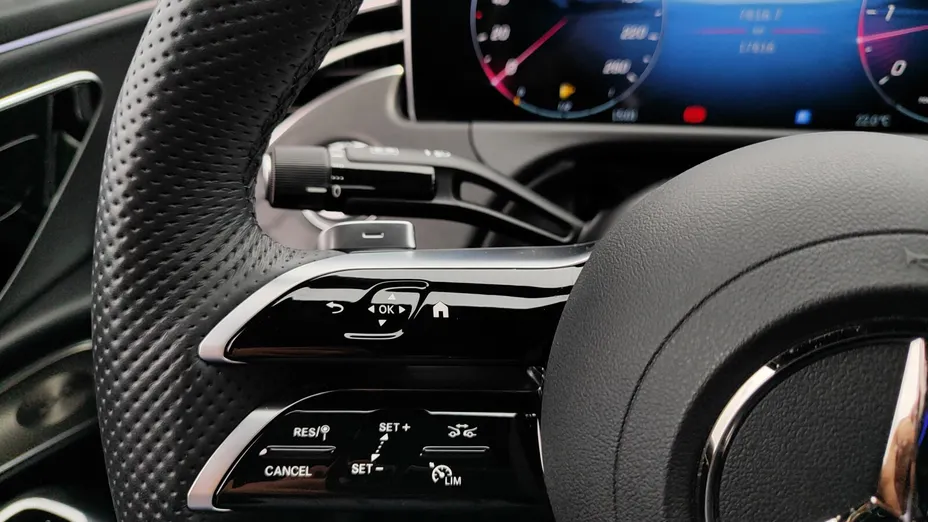 MERCEDES-BENZ E Klasa E 220 d mHEV Exclusive 9G-Tronic