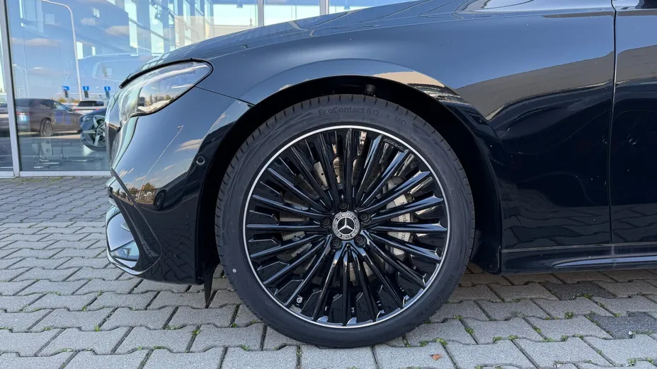 MERCEDES-BENZ E Klasa E 220 d mHEV 4-Matic AMG 9G-Tronic