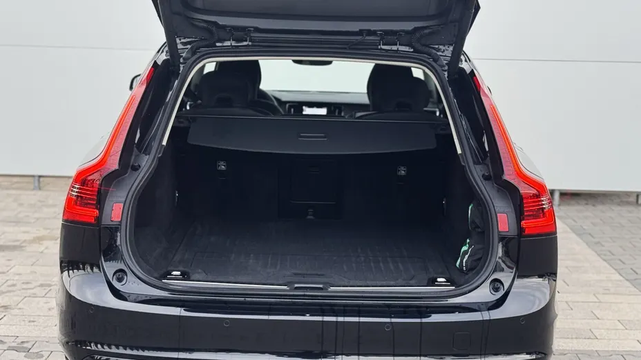 VOLVO V90 V90 T6 AWD Plug-In Hybrid Plus Dark aut