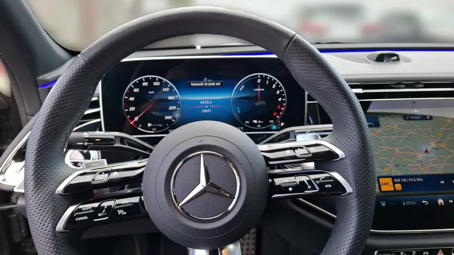 MERCEDES-BENZ E Klasa E 300 de PHEV 4-Matic AMG 9G-Tronic