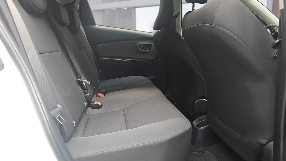 TOYOTA Yaris Yaris 1.0 Active