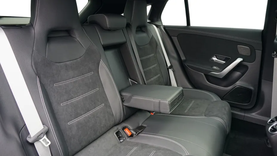 MERCEDES-BENZ CLA CLA 200 mHEV AMG Line 7G-DCT Nowy
