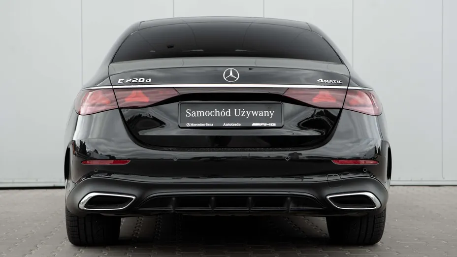 MERCEDES-BENZ E Klasa E 220 d mHEV 4-Matic AMG 9G-Tronic