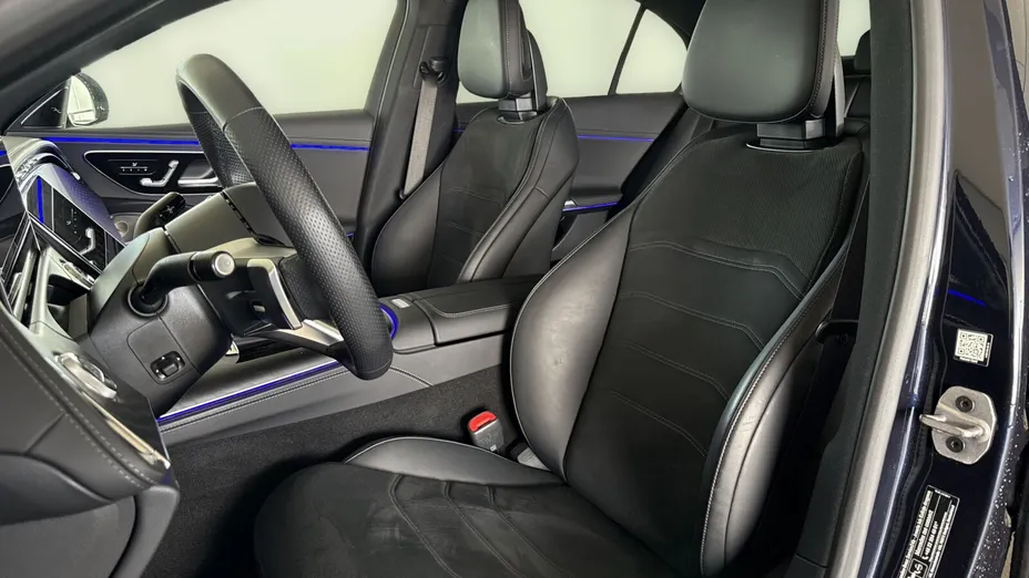 MERCEDES-BENZ E Klasa E 300 de PHEV 4-Matic AMG 9G-Tronic