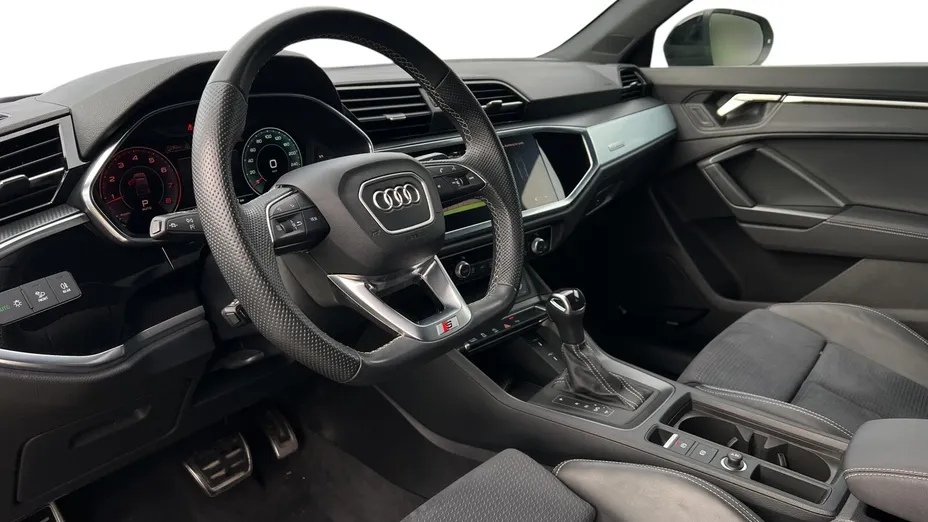 AUDI Q3 Sportback -