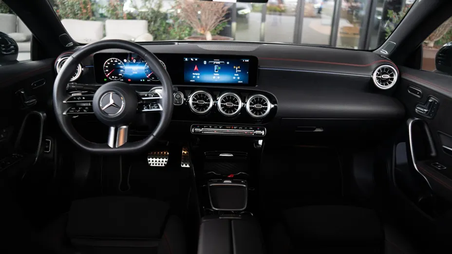 MERCEDES-BENZ CLA CLA 220 mHEV 4-Matic AMG Line 8G-DCT