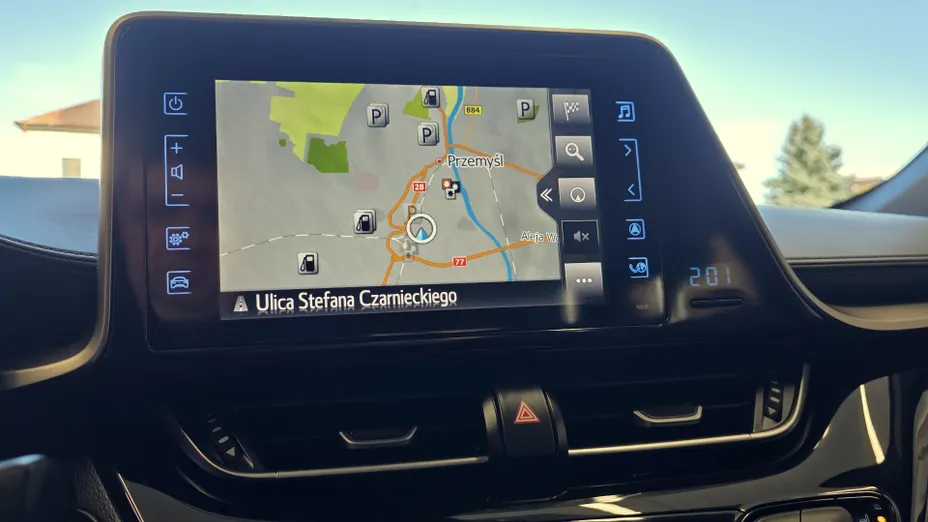 TOYOTA C-HR -