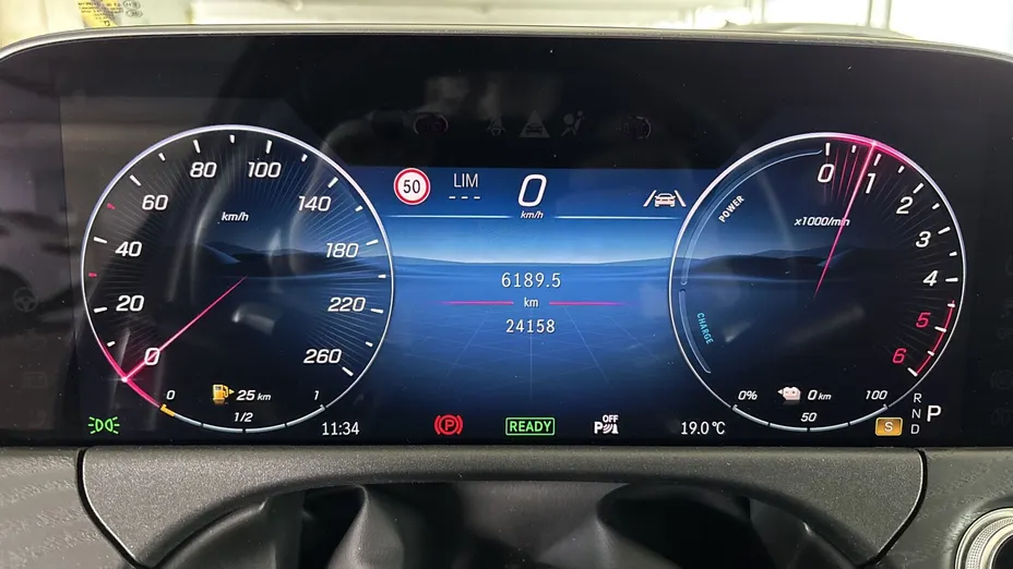 MERCEDES-BENZ E Klasa E 300 de PHEV AMG 9G-Tronic