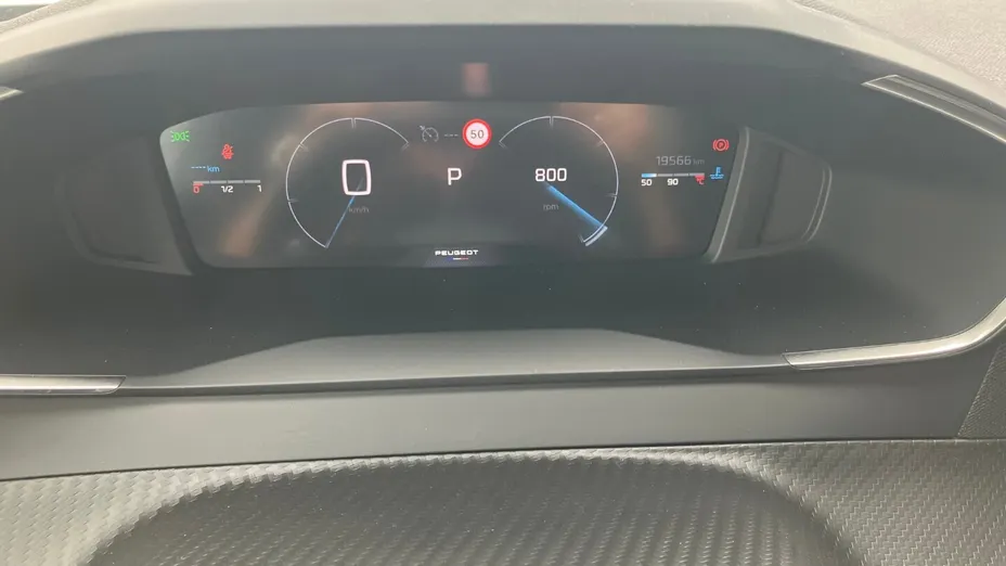 PEUGEOT 2008 2008 PureTech 130 Allure S&S EAT8