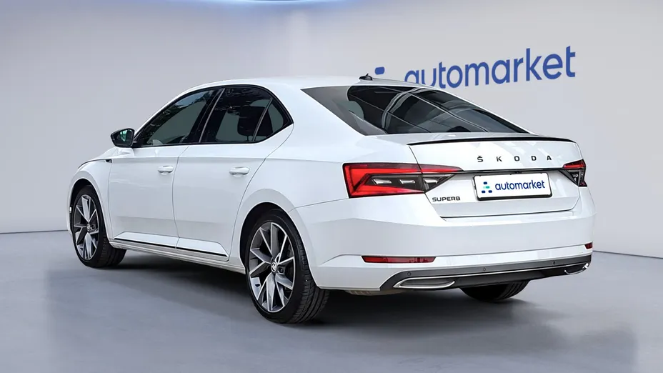 SKODA Superb Superb 2.0 TDI SCR Sportline DSG