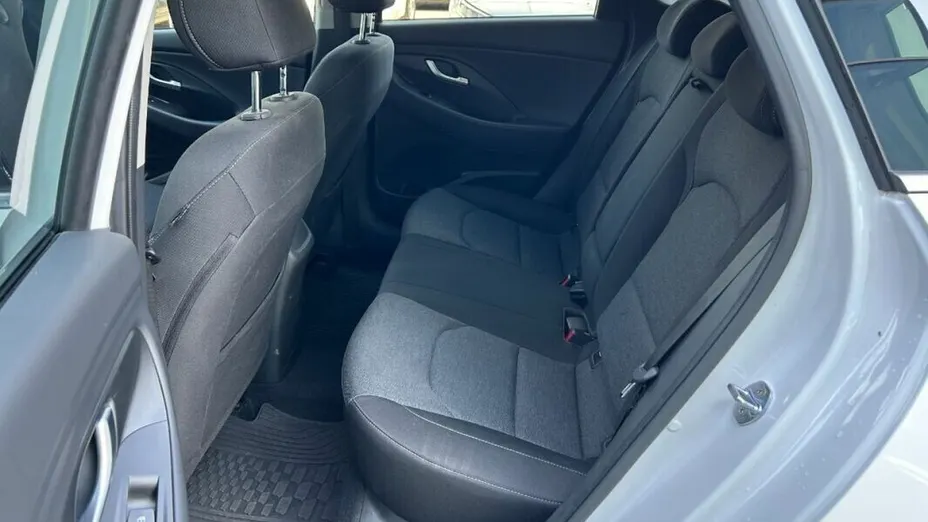 HYUNDAI i30 i30 1.0 T-GDI Smart
