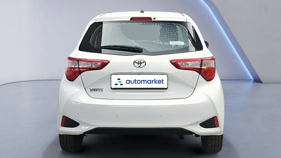 TOYOTA Yaris Yaris 1.5 Active