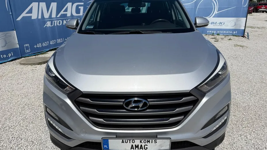 HYUNDAI Tucson -