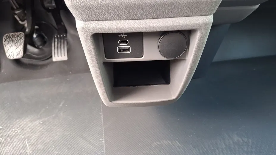 VOLKSWAGEN Transporter Transporter TDI L2 (skrzynia) Nowy