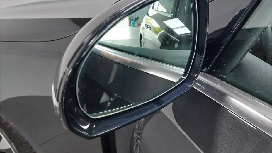 MERCEDES-BENZ E Klasa E 200 mHEV Avantgarde 9G-Tronic