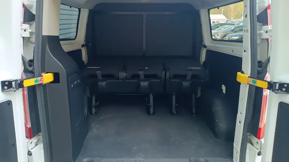 FORD Transit Custom Transit Custom 320 L2H1 Ambiente (bryg.)