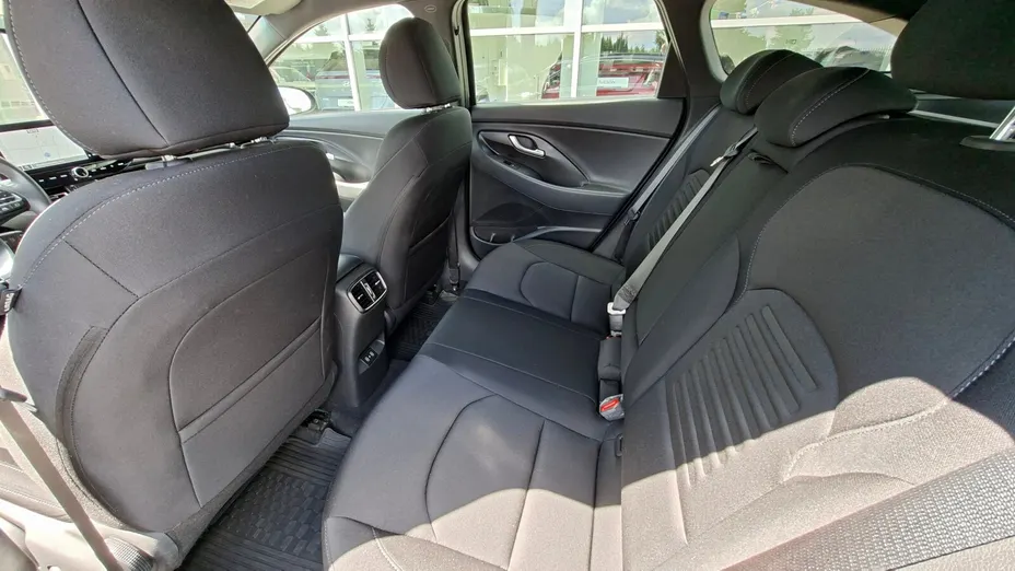 HYUNDAI i30 i30 1.5 T-GDI 48V Smart