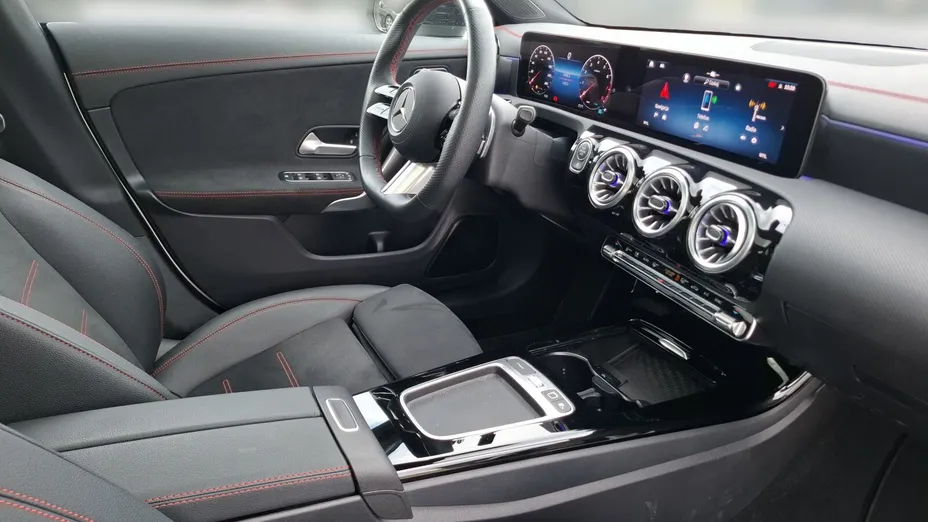 MERCEDES-BENZ CLA CLA 180 mHEV AMG Line 7G-DCT