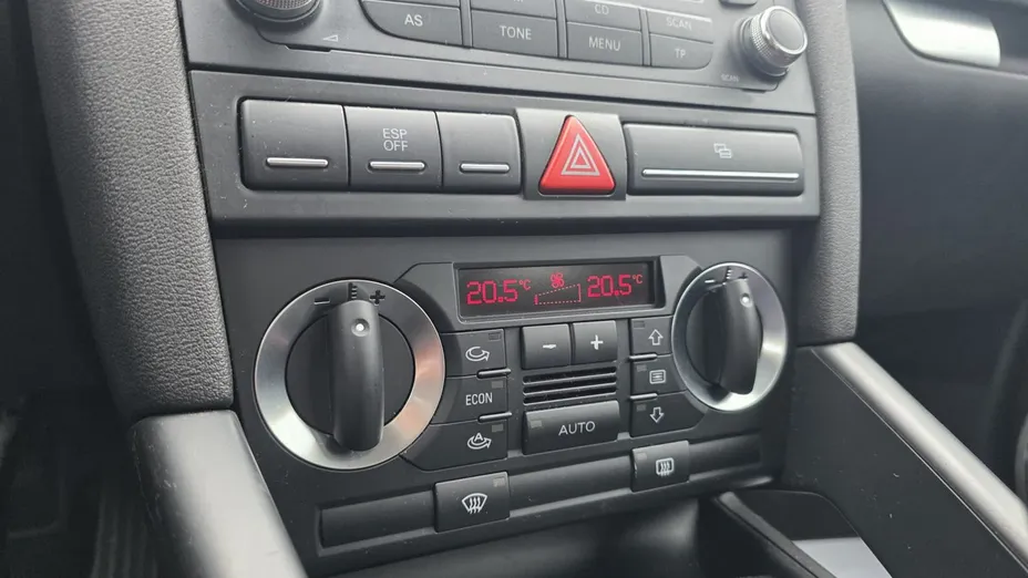 AUDI A3 -