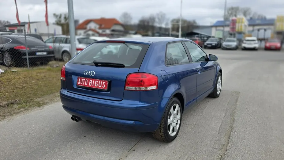 AUDI A3 -