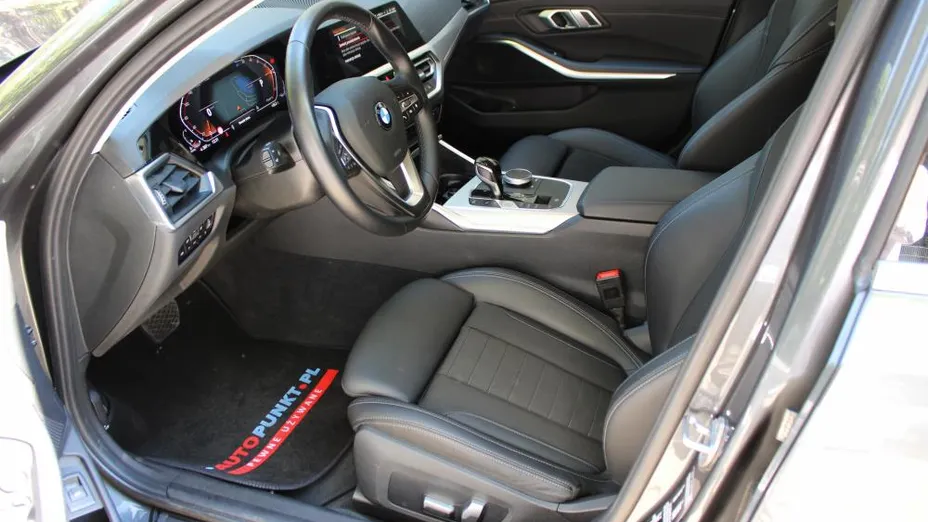 BMW Seria 3 320d xDrive Sport Line aut