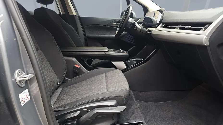 BMW Seria 2 218i aut