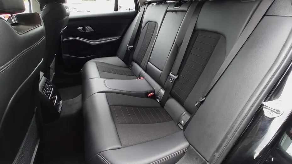 BMW Seria 3 320d xDrive Sport Line aut