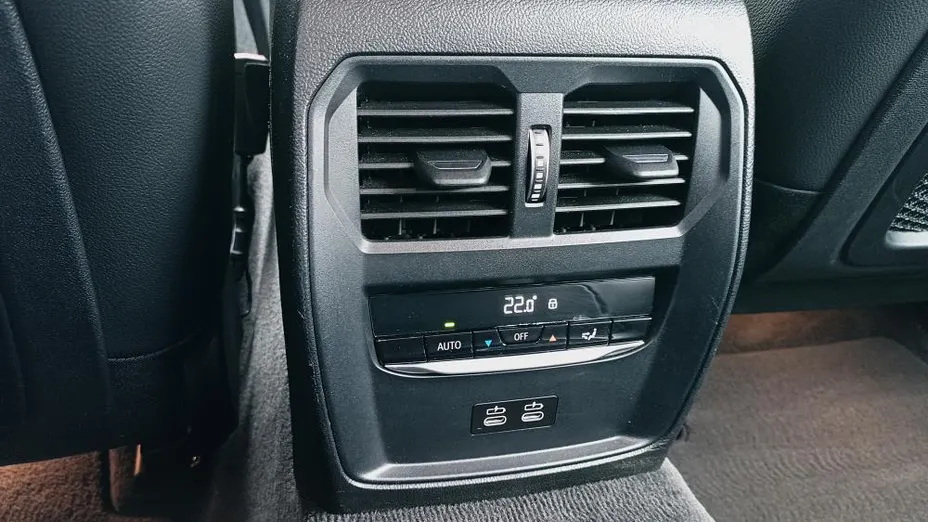 BMW Seria 3 320d xDrive Sport Line aut