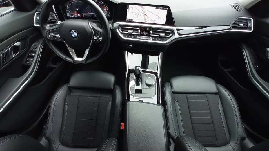 BMW Seria 3 320d xDrive Sport Line aut