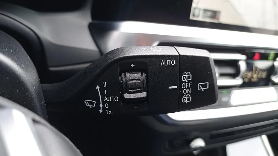 BMW Seria 3 320d xDrive Sport Line aut