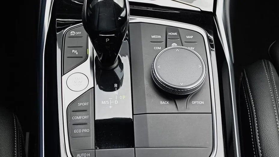 BMW Seria 3 320d xDrive Sport Line aut