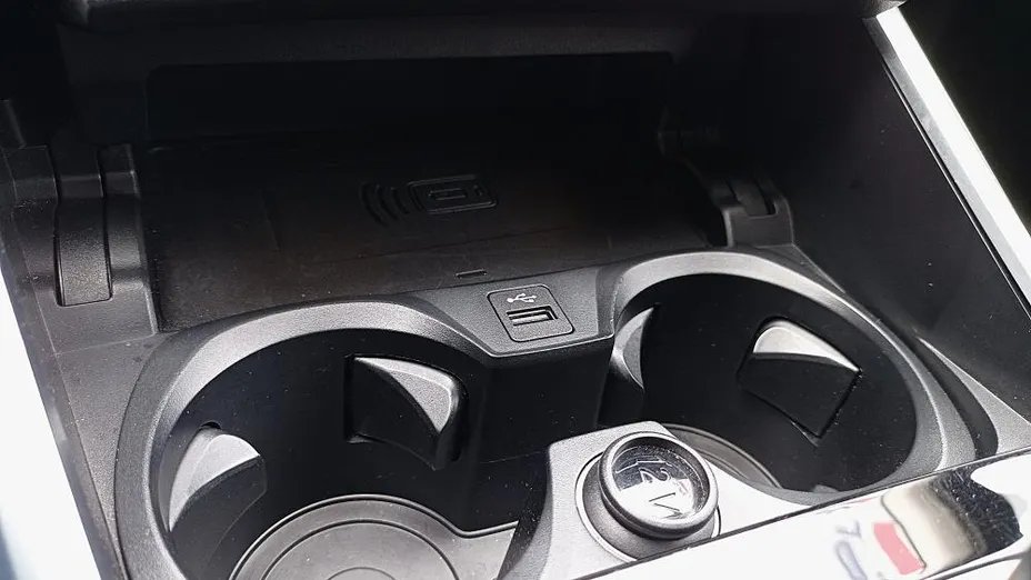 BMW Seria 3 320d xDrive Sport Line aut