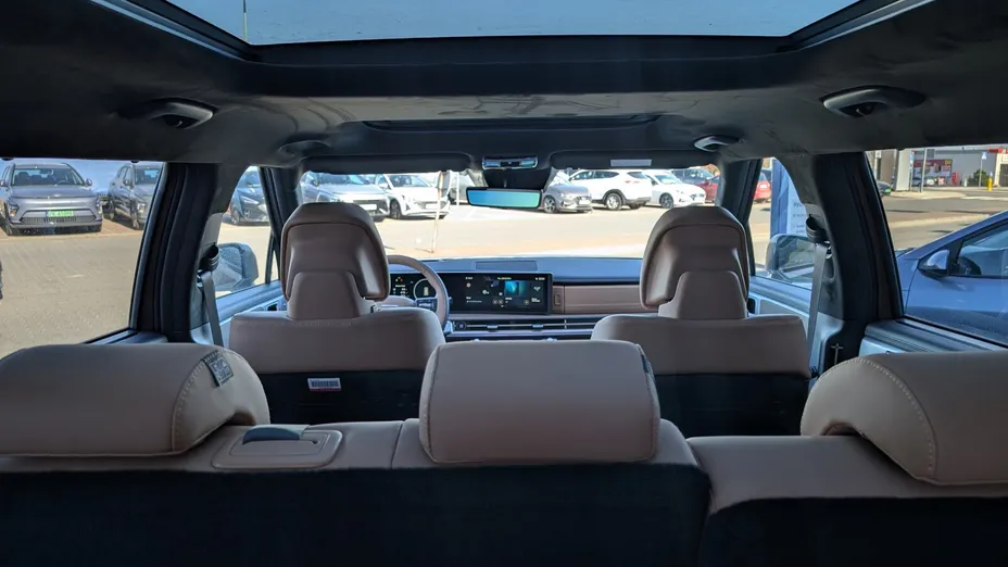 HYUNDAI Santa Fe Santa Fe 1.6 T-GDI HEV Calligraphy 4WD aut 6os. Nowy