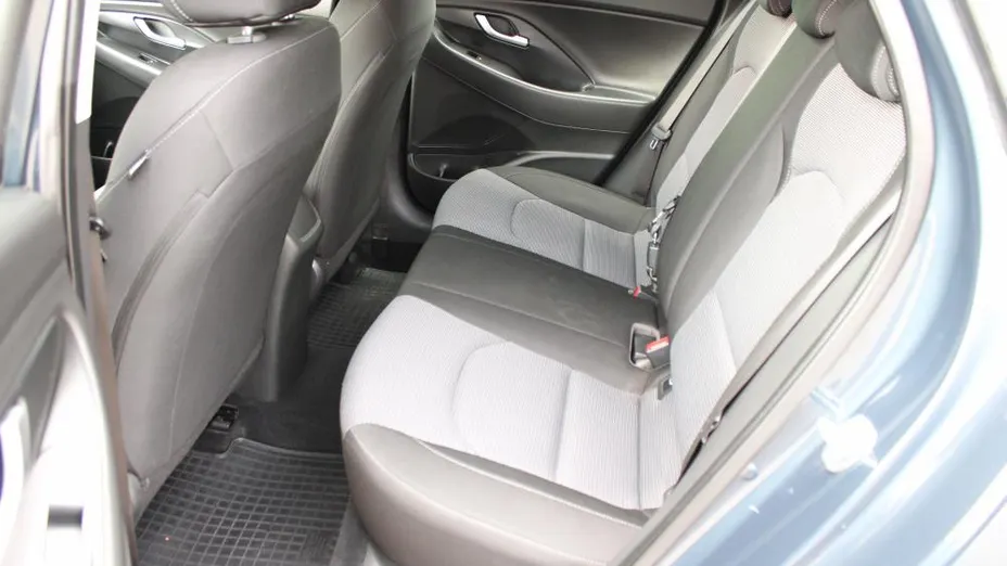 HYUNDAI i30 i30 1.5 DPI Modern