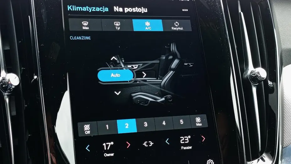 VOLVO V60 V60 B4 D Plus Dark aut