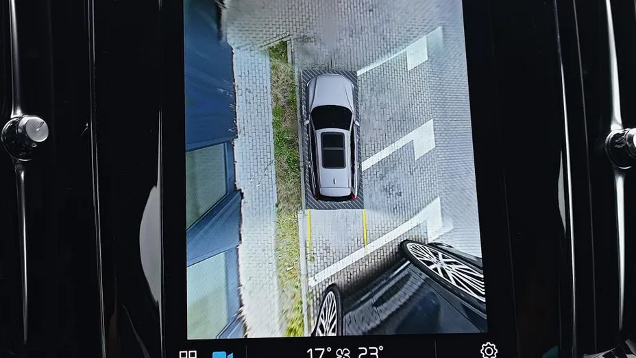 VOLVO V60 V60 B4 D Plus Dark aut