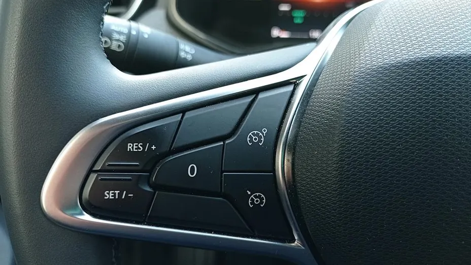 RENAULT Clio Clio 1.0 TCe Techno LPG