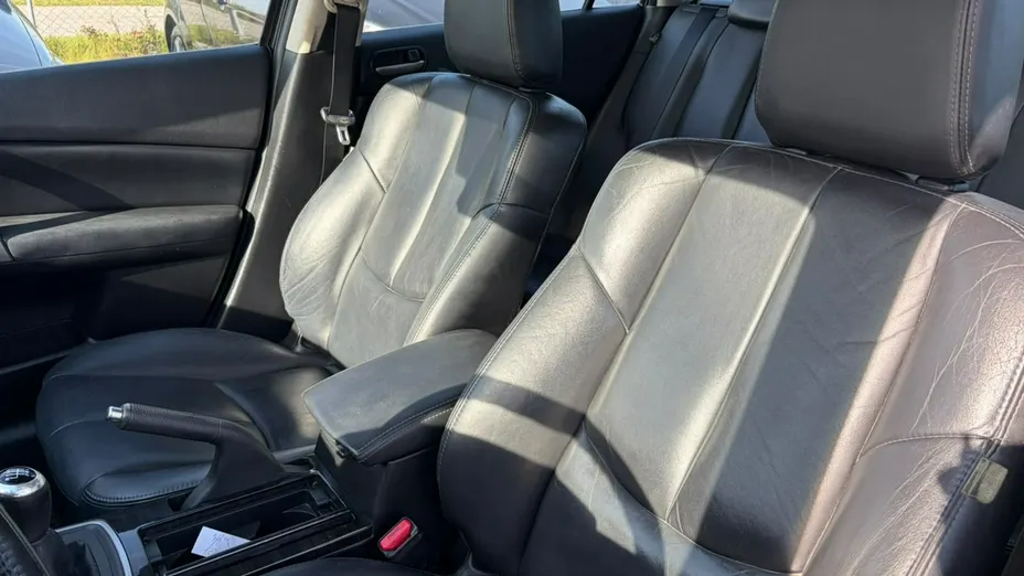 MAZDA 6 -