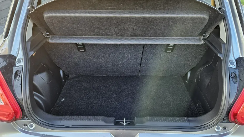 SUZUKI Swift -