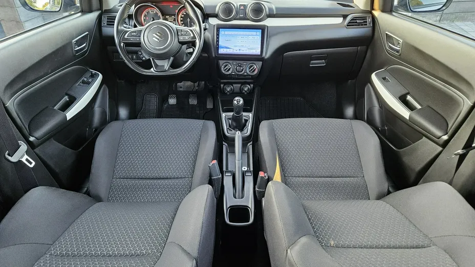 SUZUKI Swift -