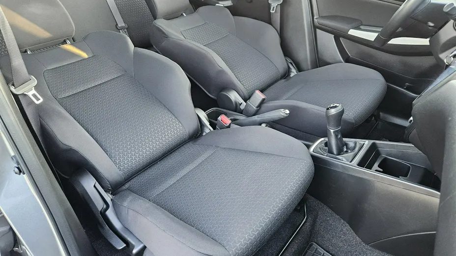 SUZUKI Swift -