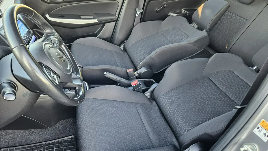 SUZUKI Swift -