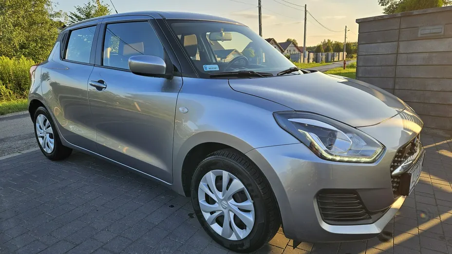 SUZUKI Swift -