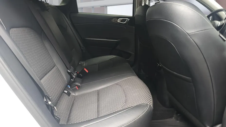 KIA Cee'd Ceed 1.6 CRDi SCR L