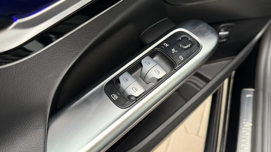 MERCEDES-BENZ C Klasa C 220 d mHEV Avantgarde