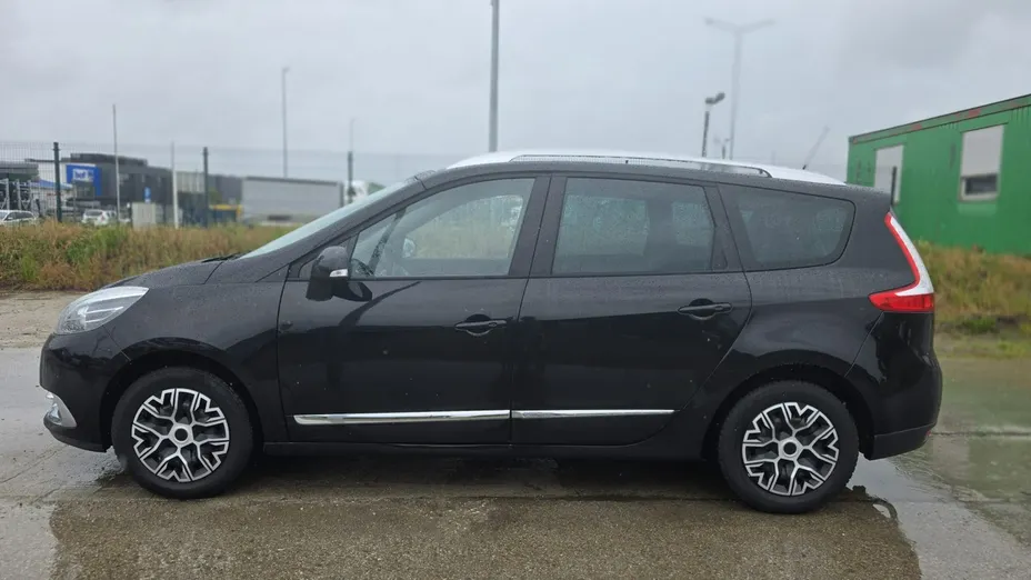 RENAULT Grand Scenic -
